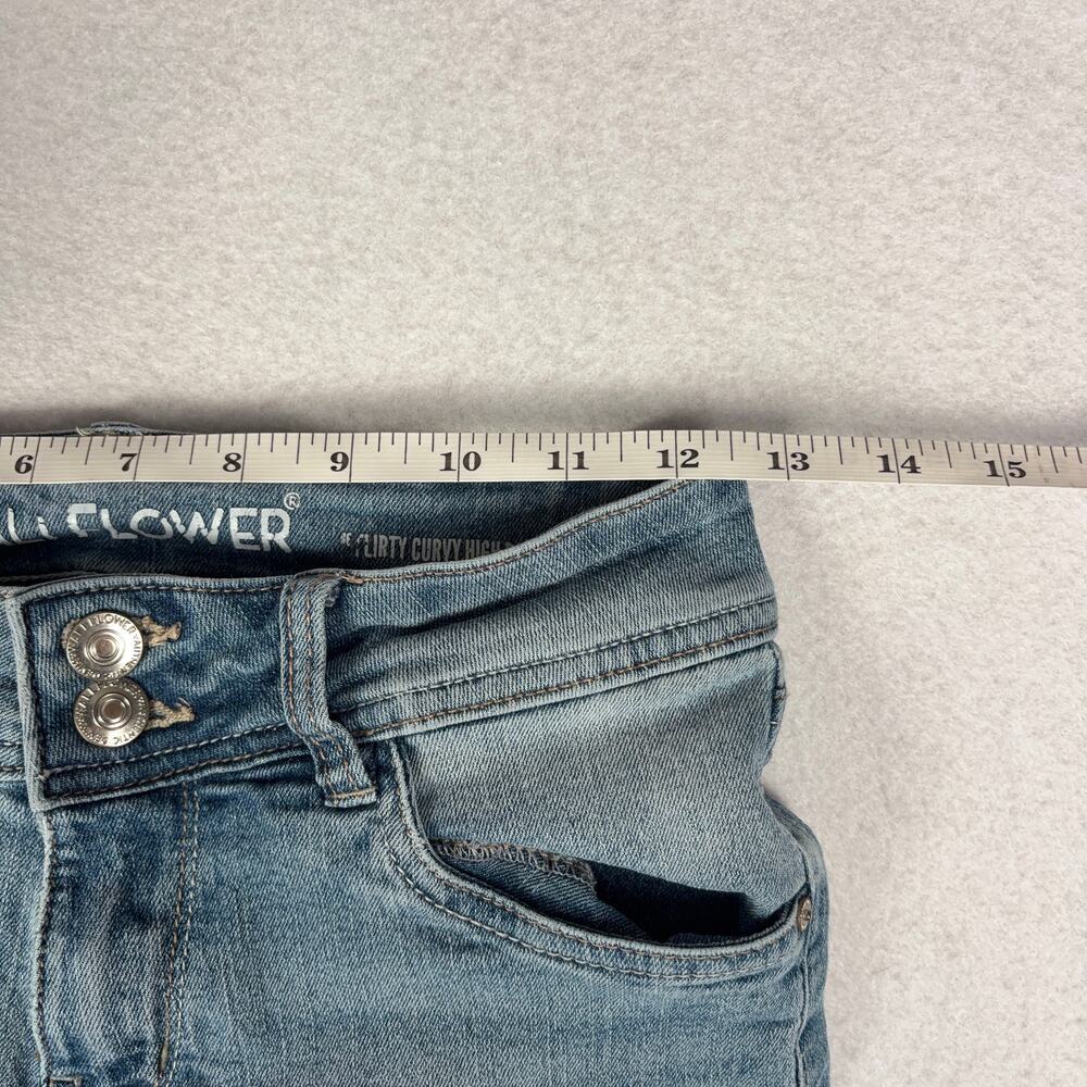 Wallflower Flirty Curvy Bootcut Jeans Juniors 1 Light Wash Casual Western Y2K - Picture 5 of 12
